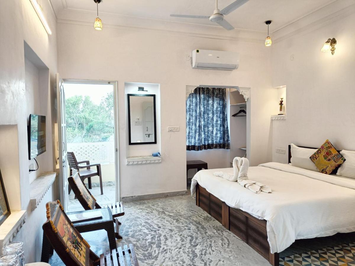 Prakash Ji'S Haveli -Luxurious Lakeside Retreat- Hotel Udaipur Exterior photo